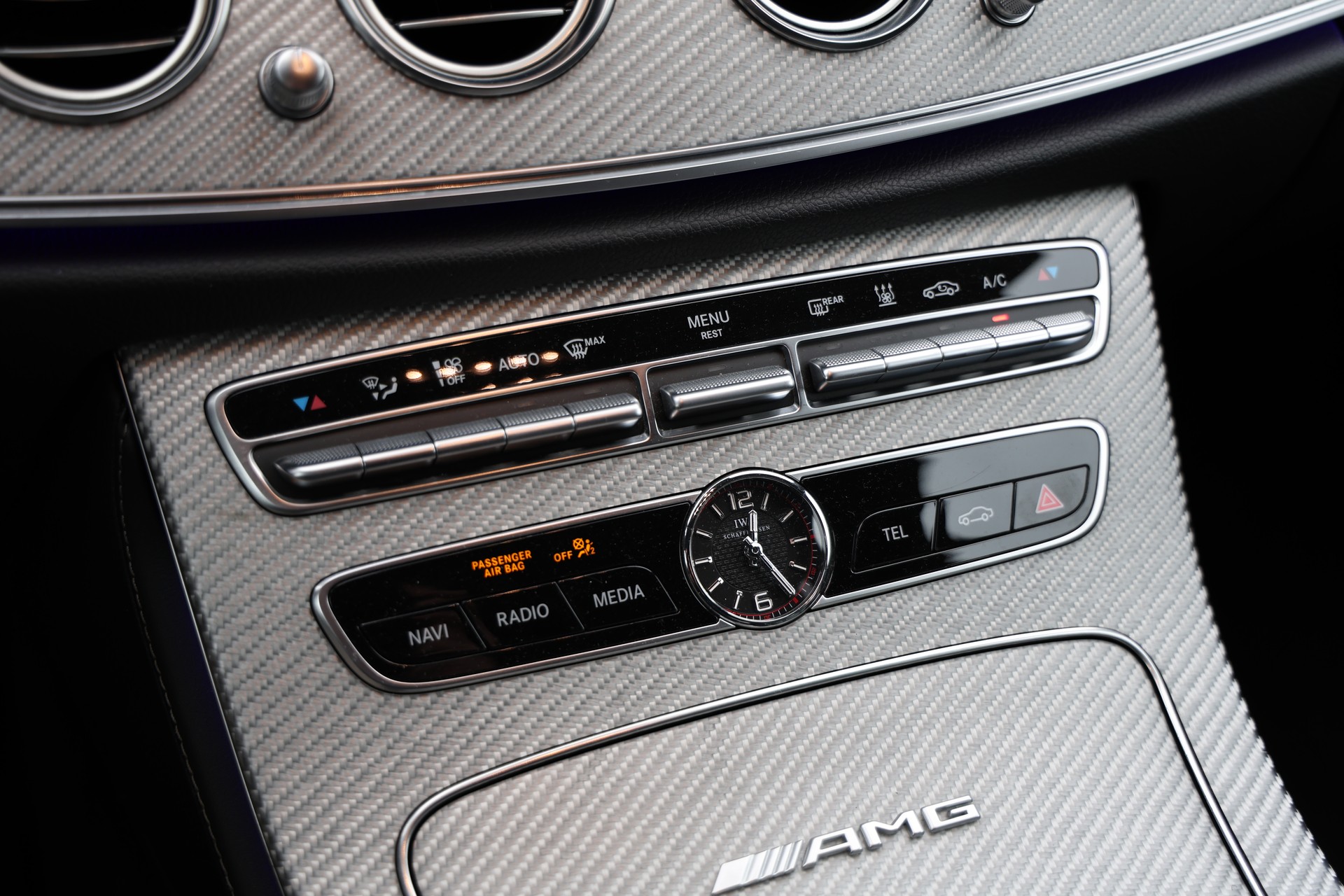 MERCEDES-BENZ E 63 AMG S 4Matic Speedshift MCT *CH-Fahrzeug*Facelift*Carbon Exterieur*-image-24