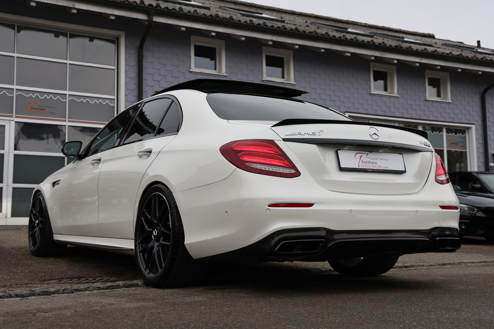 MERCEDES-BENZ E 63 AMG S 4Matic Speedshift MCT *CH-Fahrzeug*Facelift*Carbon Exterieur*-image-5
