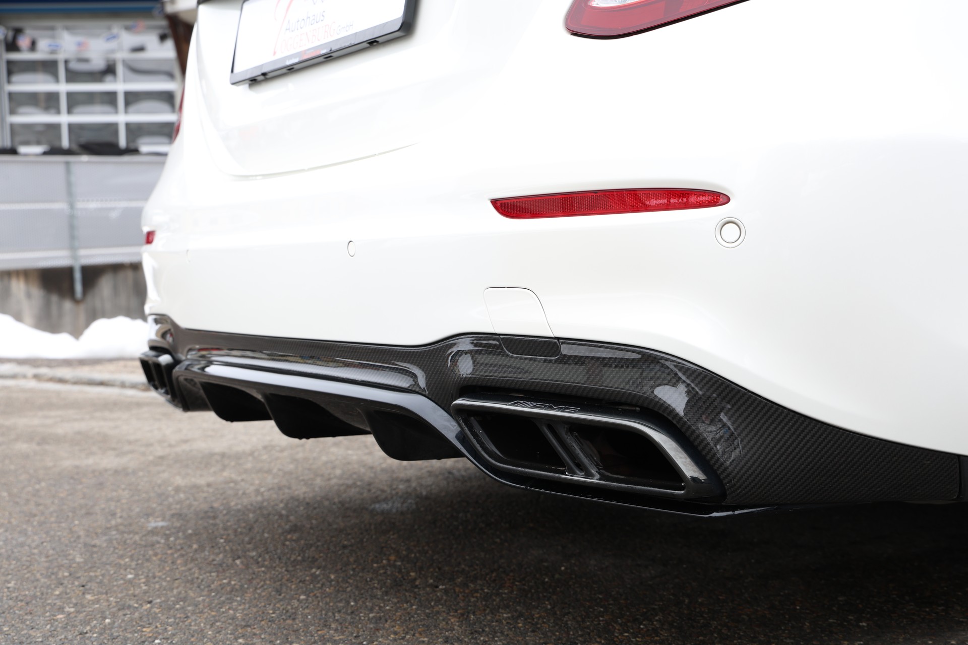 MERCEDES-BENZ E 63 AMG S 4Matic Speedshift MCT *CH-Fahrzeug*Facelift*Carbon Exterieur*-image-14