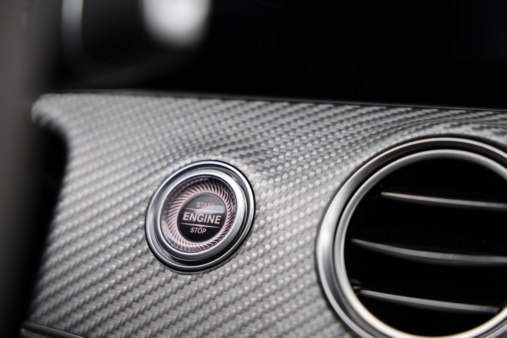 MERCEDES-BENZ E 63 AMG S 4Matic Speedshift MCT *CH-Fahrzeug*Facelift*Carbon Exterieur*-image-22