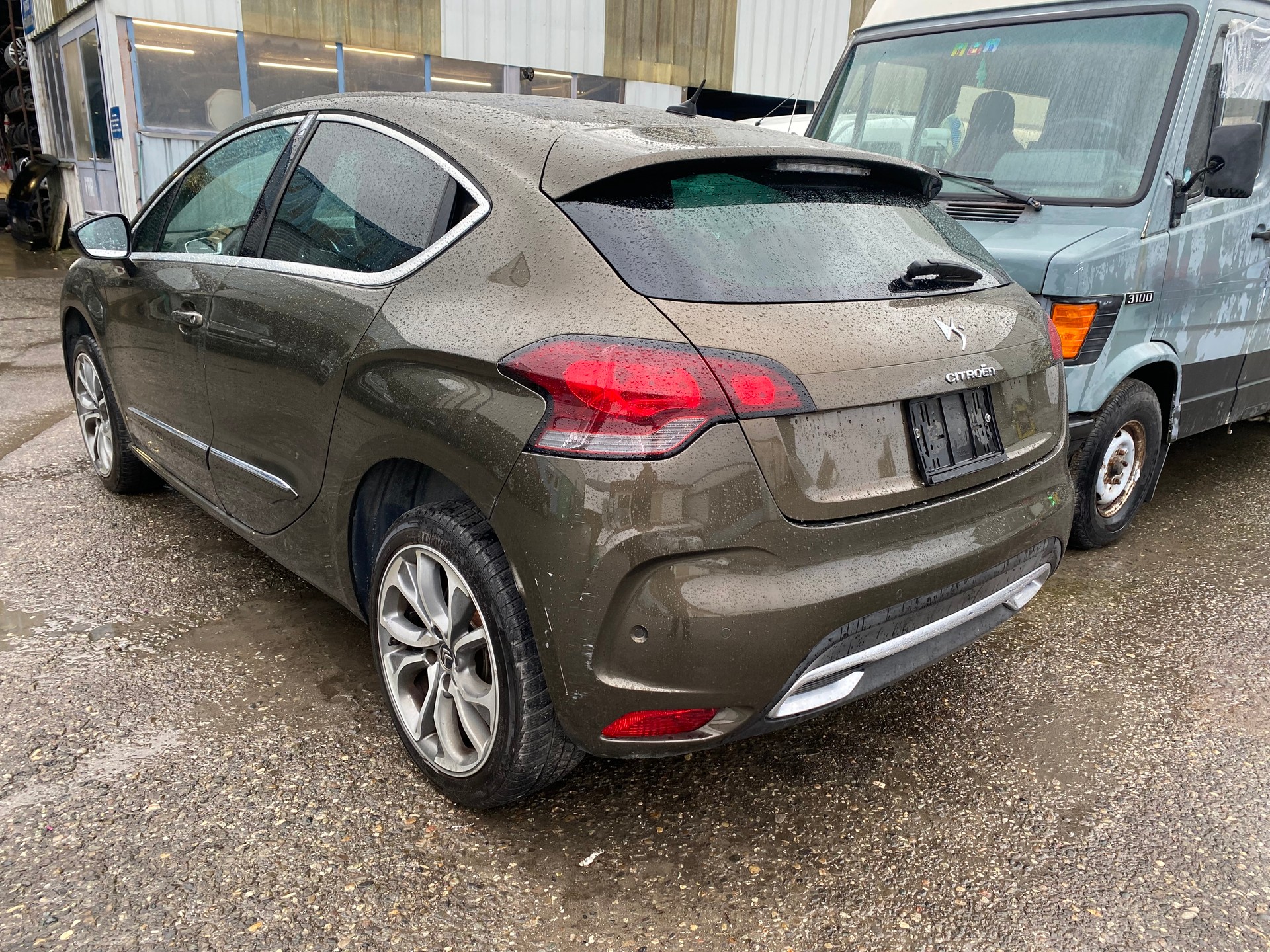 DS AUTOMOBILES DS4 1.6 THP Sport Chic-image-2