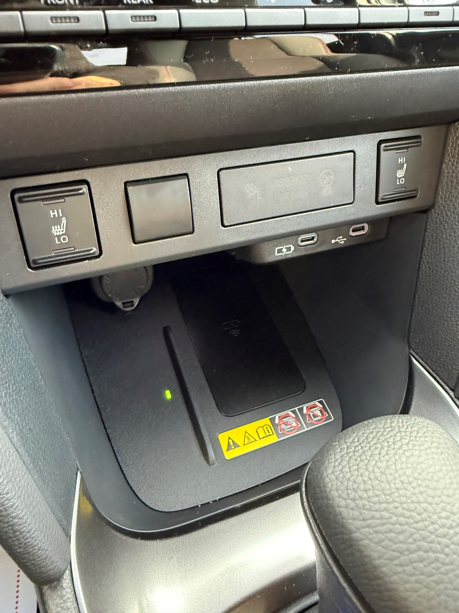 TOYOTA Yaris Cross 1.5 GR Sport e-CVT-image-12