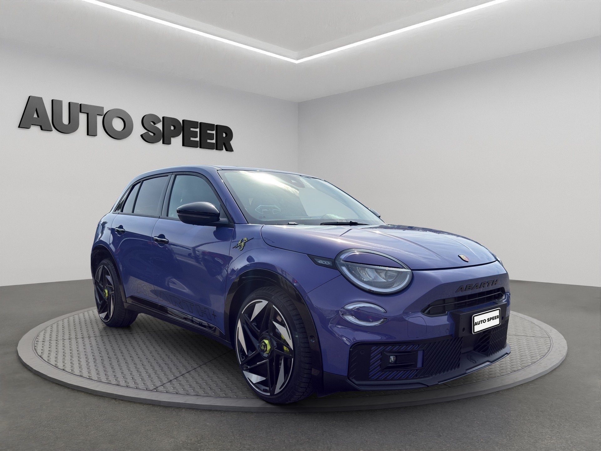 FIAT Abarth 600e Scorpionissima-showroom-element-3