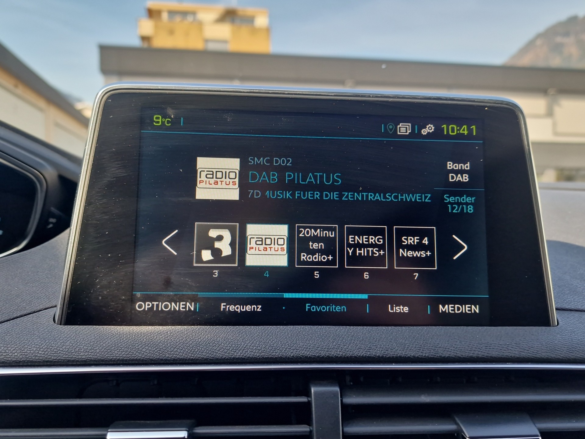 PEUGEOT 3008 1.6 Plug-in Hybrid4 GT-image-17