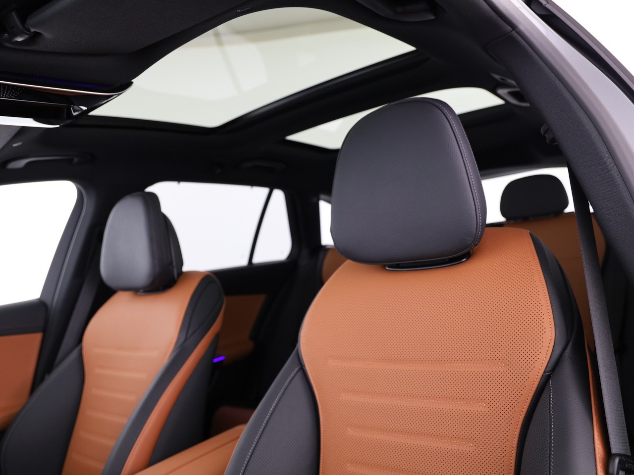 MERCEDES-BENZ C 220 d T 4 Matic-image-8