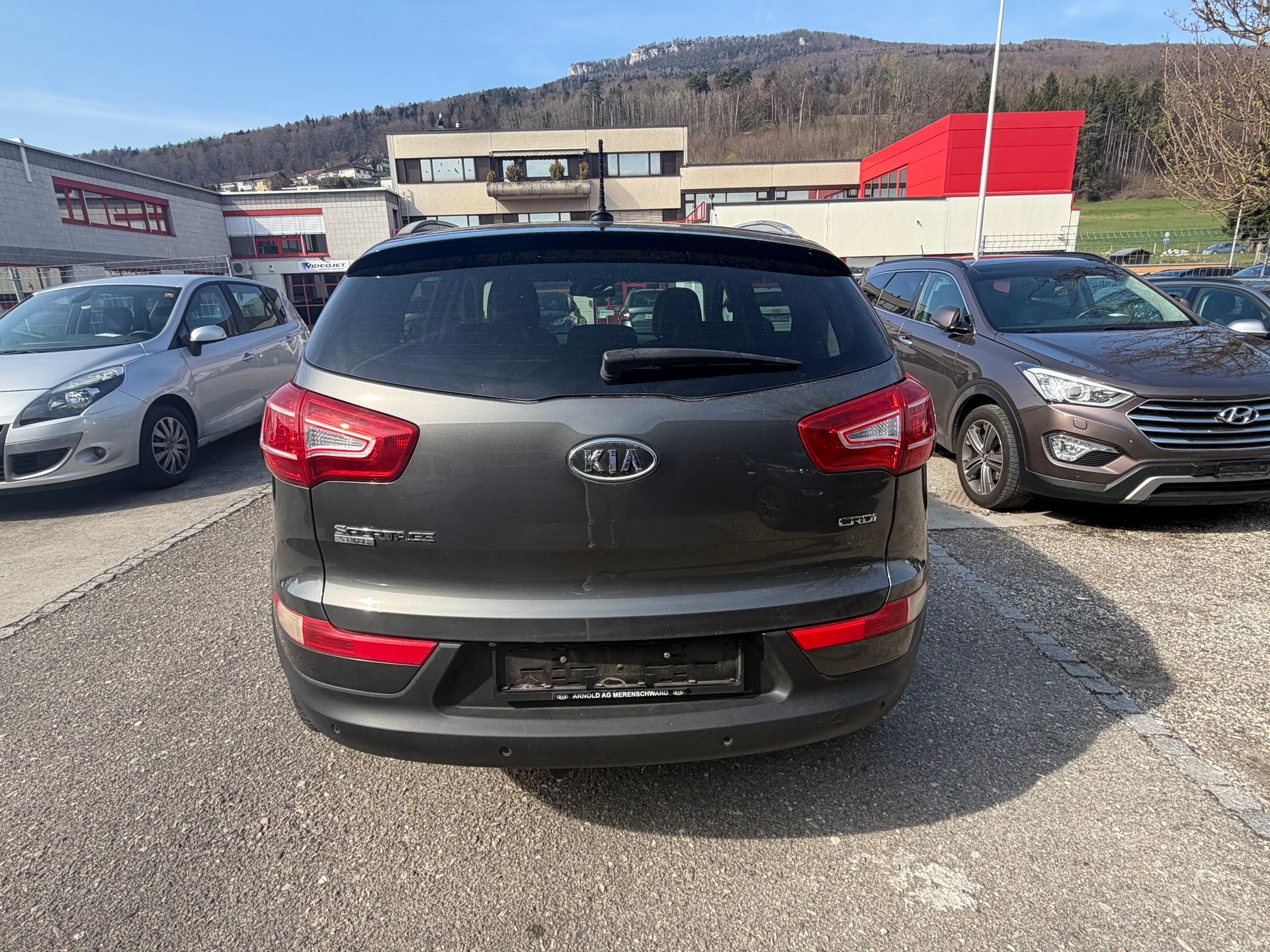KIA Sportage 2.0 CRDi Trend 4WD Automatic-image-12