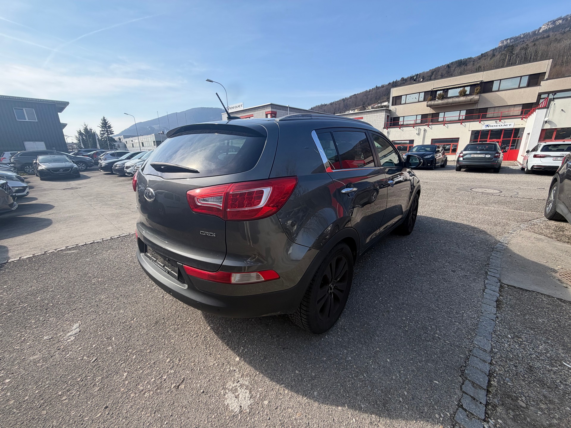 KIA Sportage 2.0 CRDi Trend 4WD Automatic-image-13