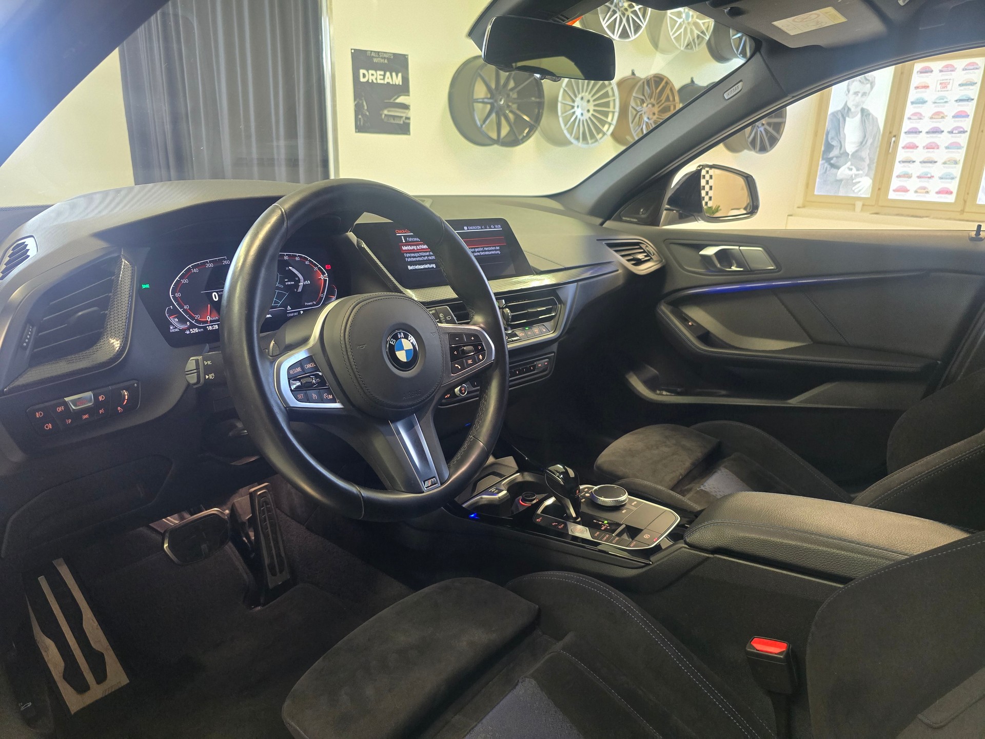 BMW 120d xDrive Steptronic M Sport-image-8
