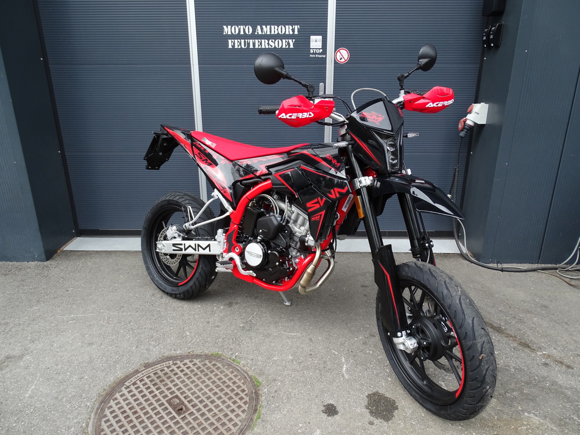 SWM 125 R Racing Edition-image-1