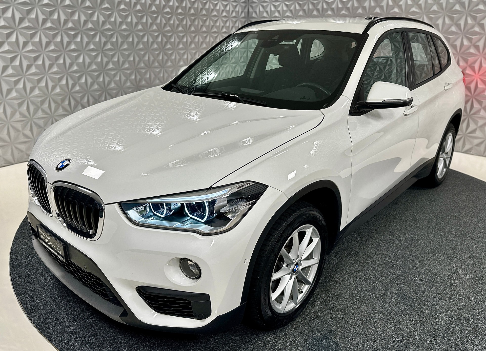 BMW X1 xDrive 20d Steptronic-image-8