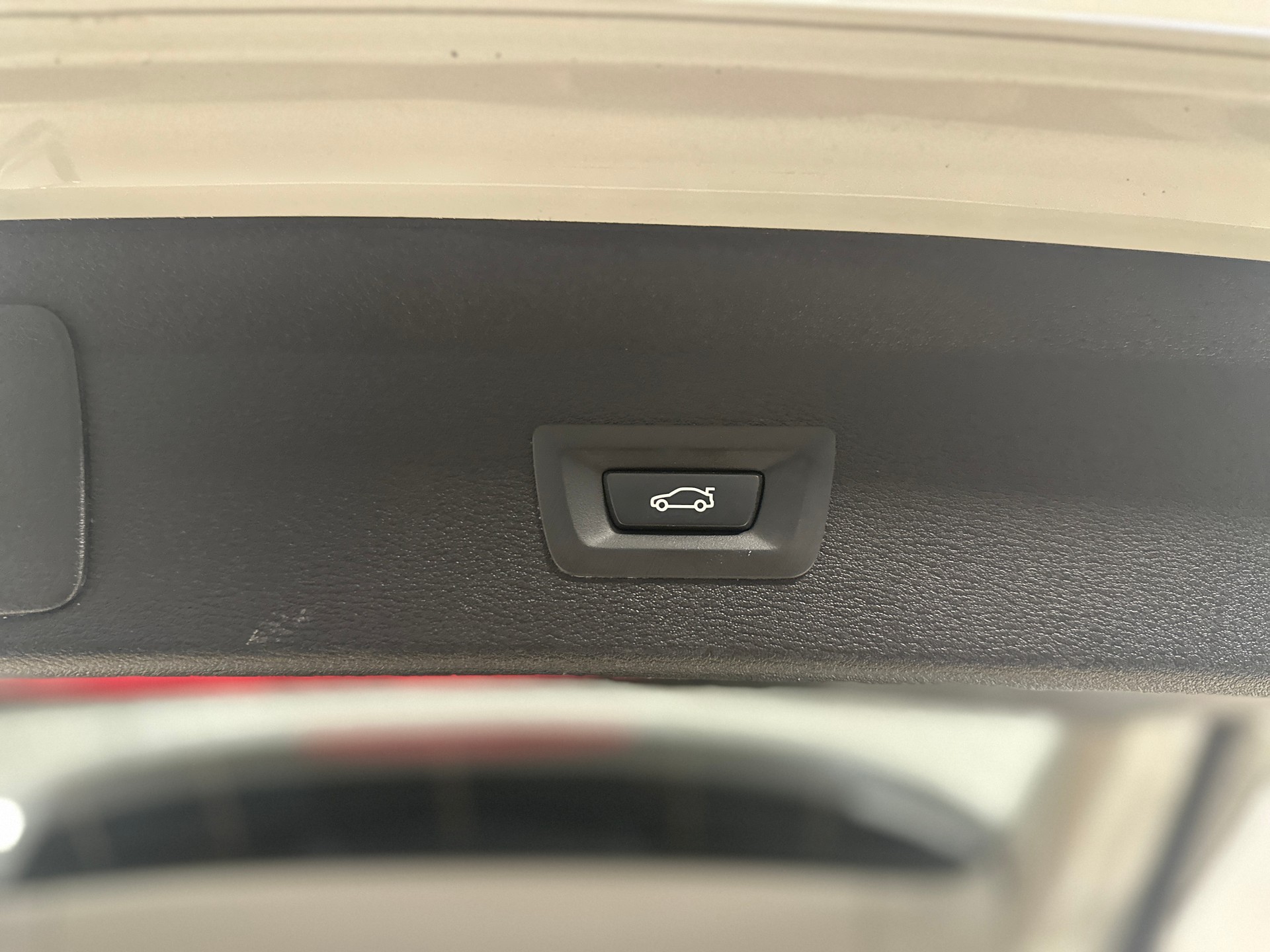 BMW X1 xDrive 20d Steptronic-image-23
