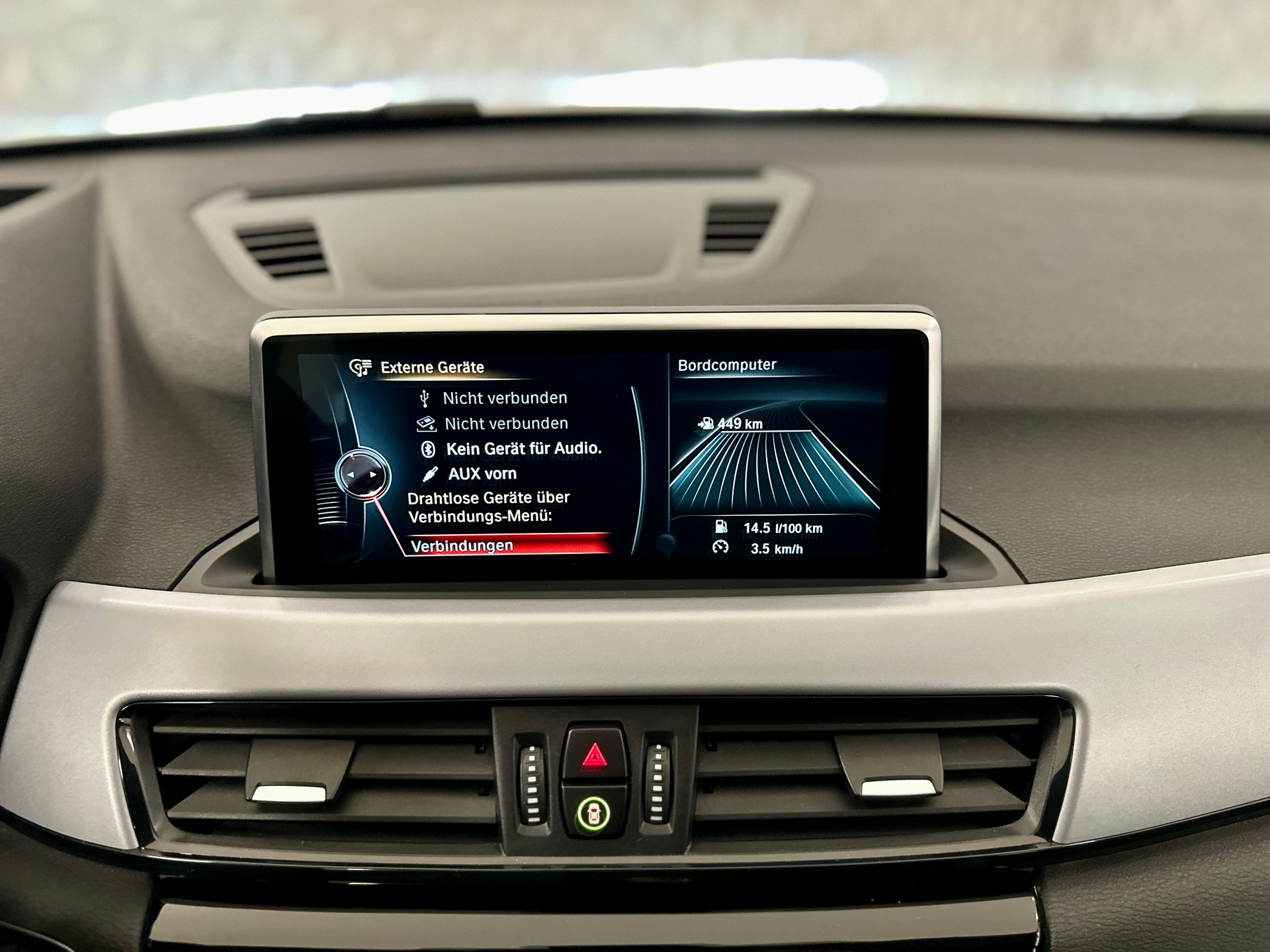 BMW X1 xDrive 20d Steptronic-image-17