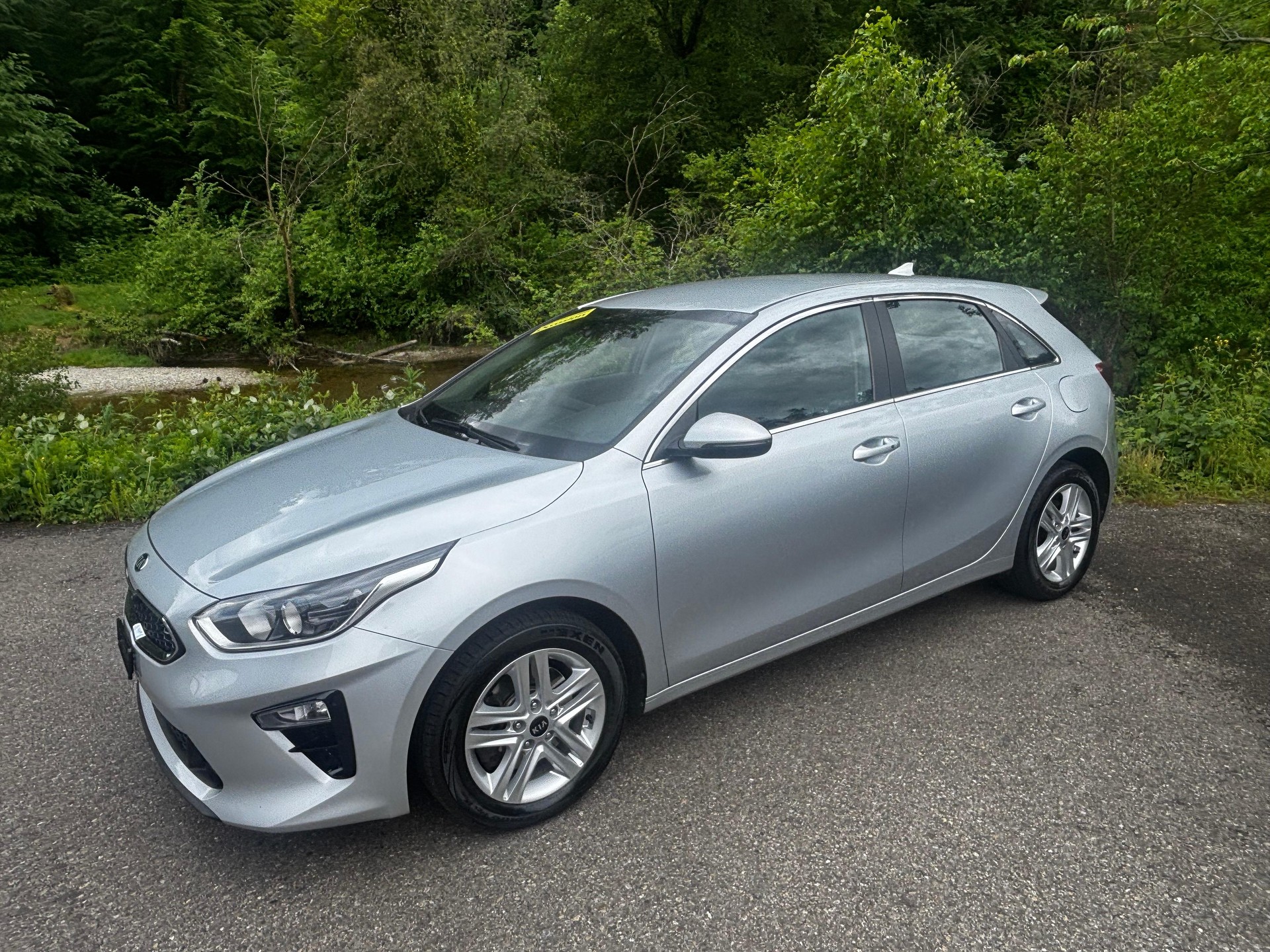 KIA Ceed 1.5 T-GDi MHEV Power-showroom-element-1