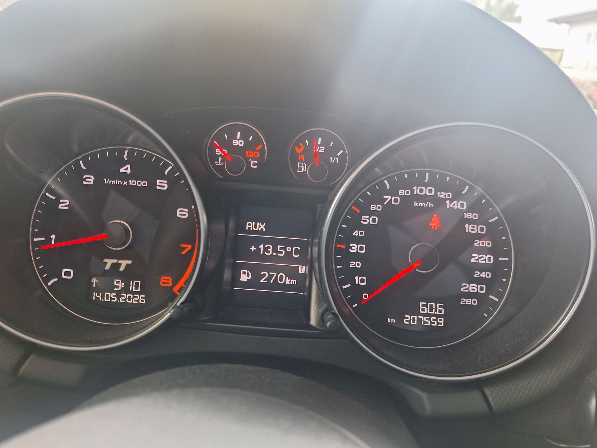 AUDI Cabi-image-12