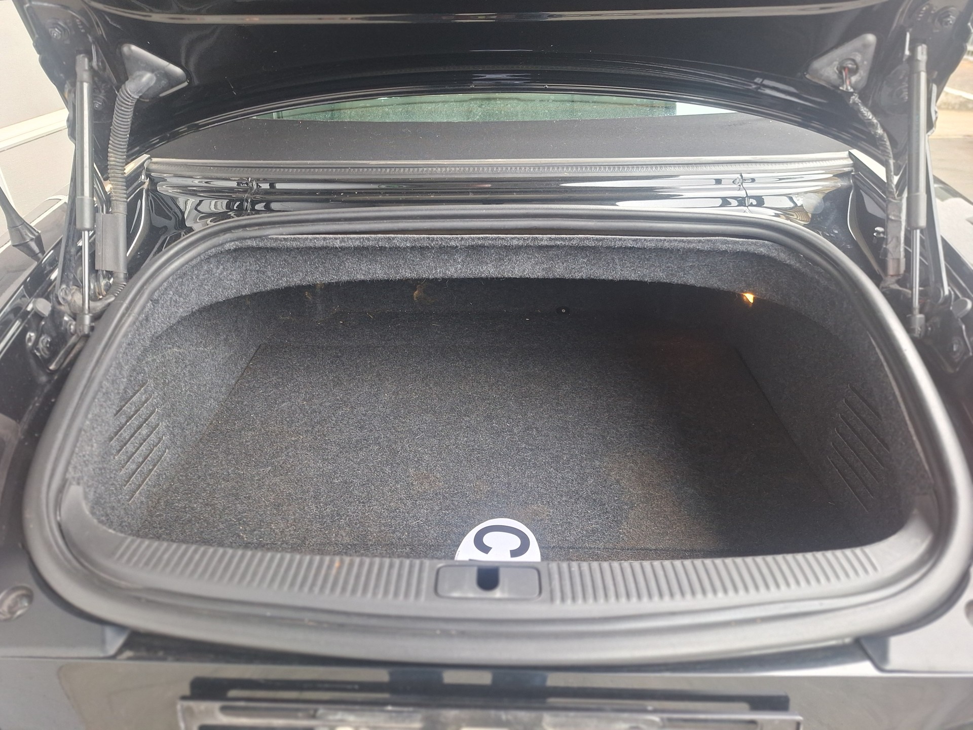 AUDI Cabi-image-11