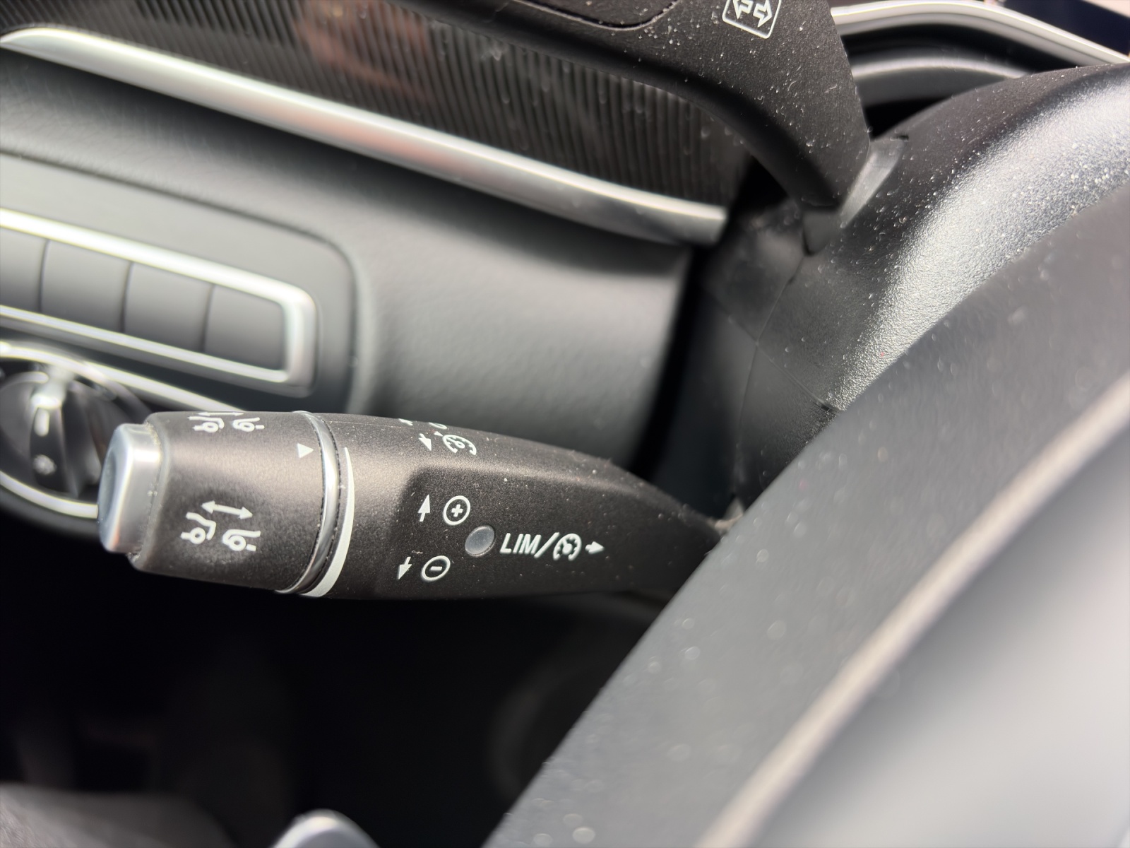 MERCEDES-BENZ V 220 d lang 7G-Tronic-image-14