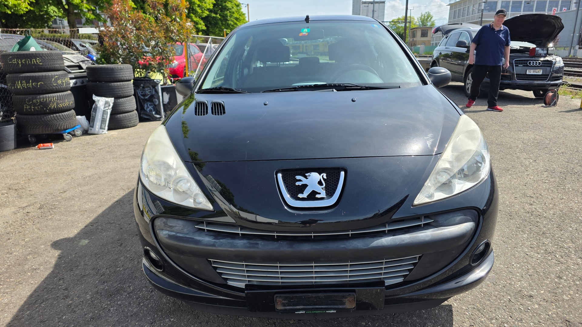 PEUGEOT 206+ 1.4 Trendy-image-1
