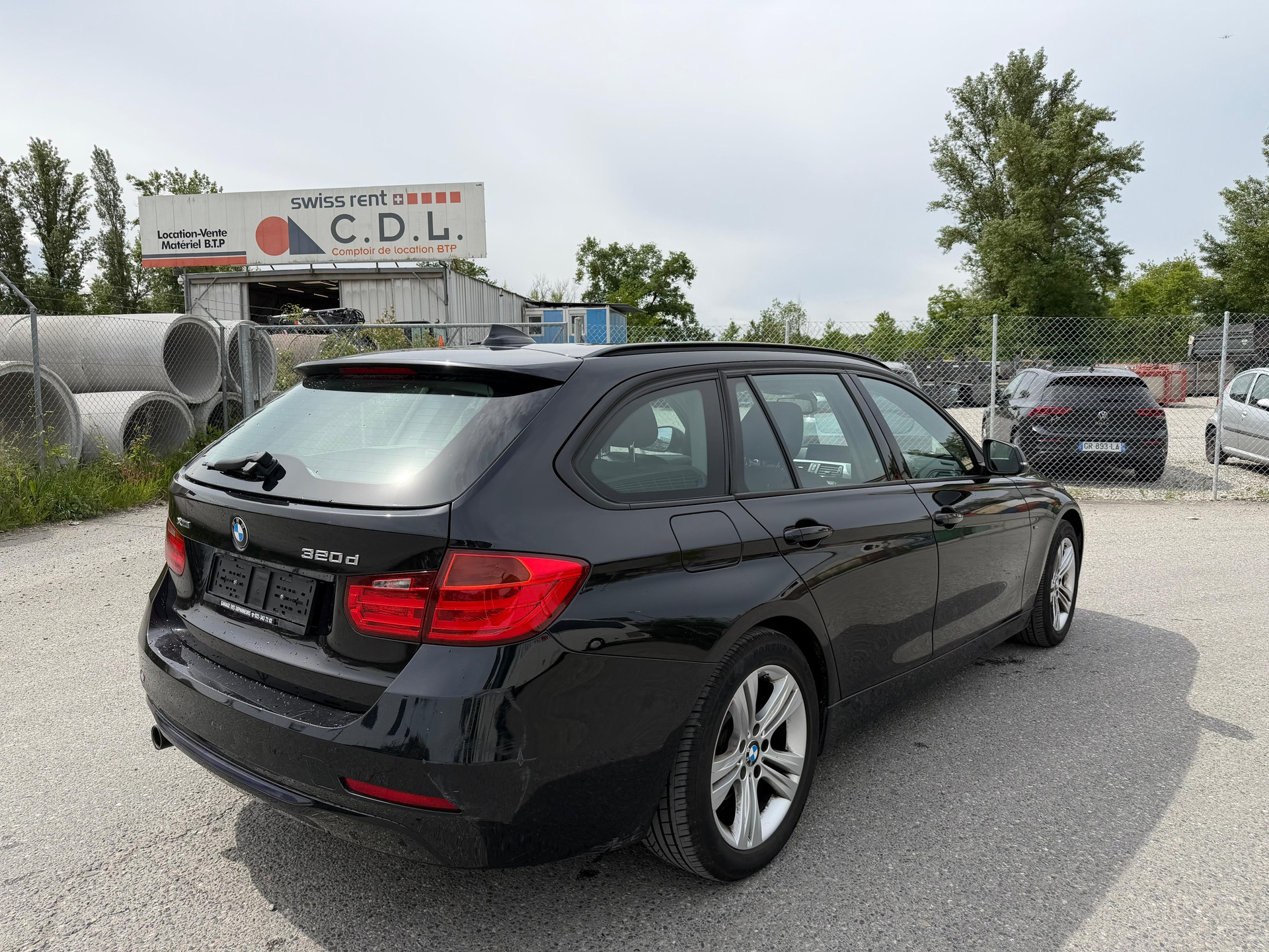 BMW 320d xDrive Touring Sport Line Steptronic-image-3