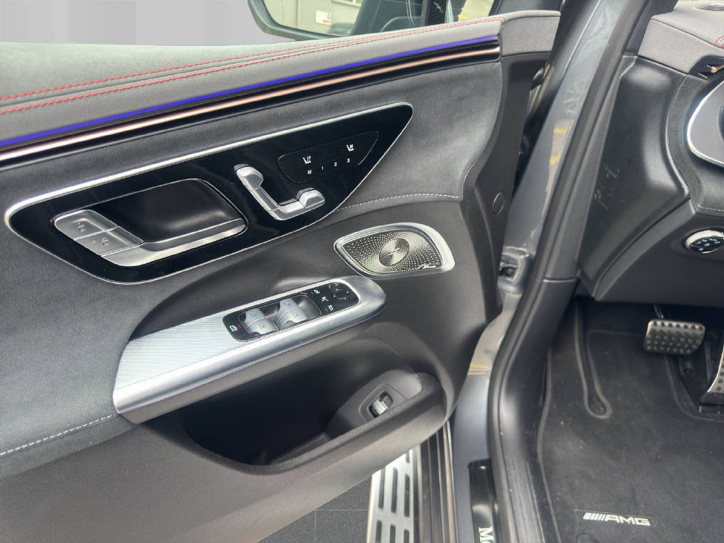 MERCEDES-BENZ EQE 350 AMG Line 4matic-image-13