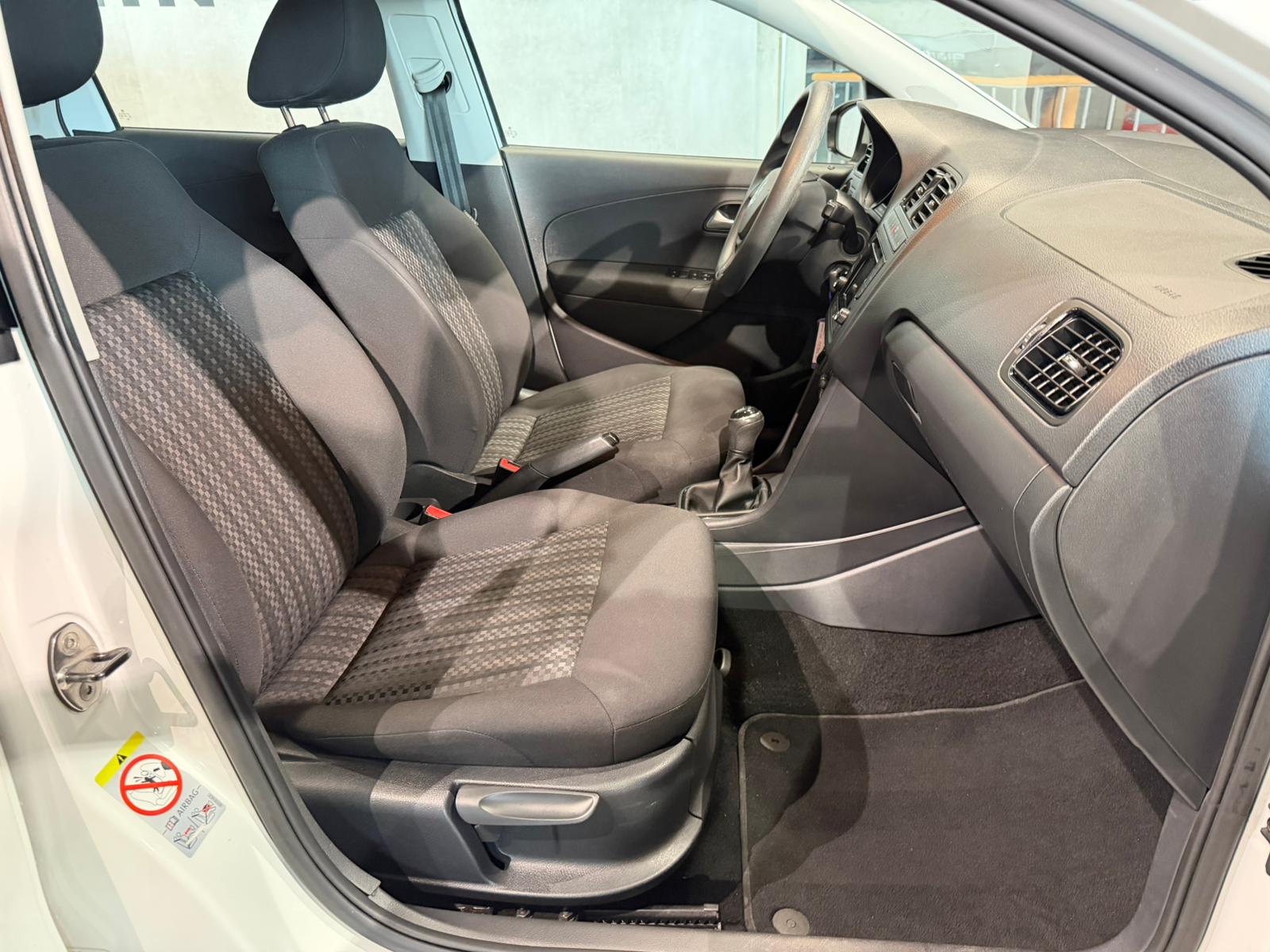 VW Polo 1.0 BMT Trendline-image-11