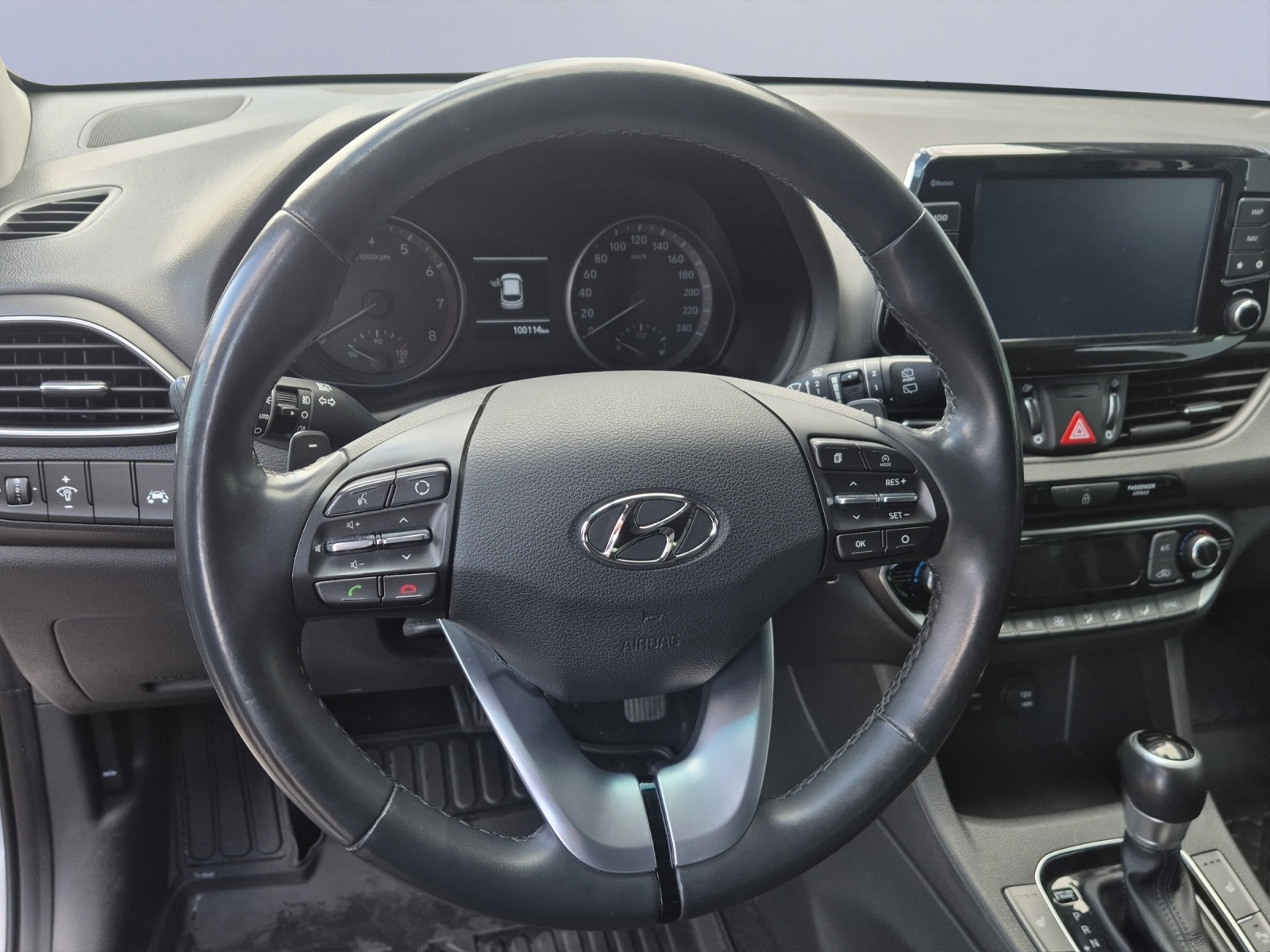 HYUNDAI i30 1.4 T-GDI Amplia DCT-image-9
