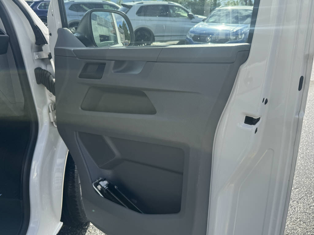 VW T6.1 fourg. 3000 2.0 TDI 150 4motion-image-14