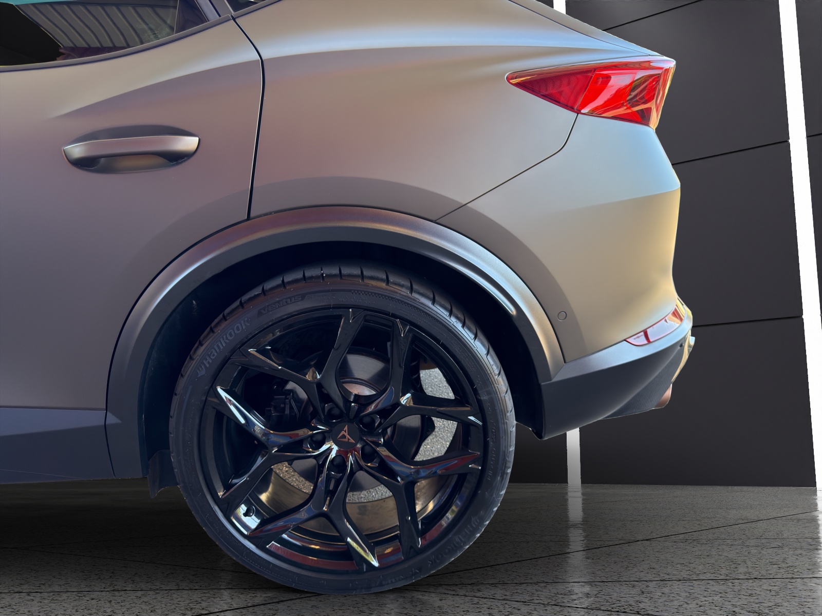 CUPRA Formentor 2.5TSI VZ5 4Drive DSG Century 210/222-image-6