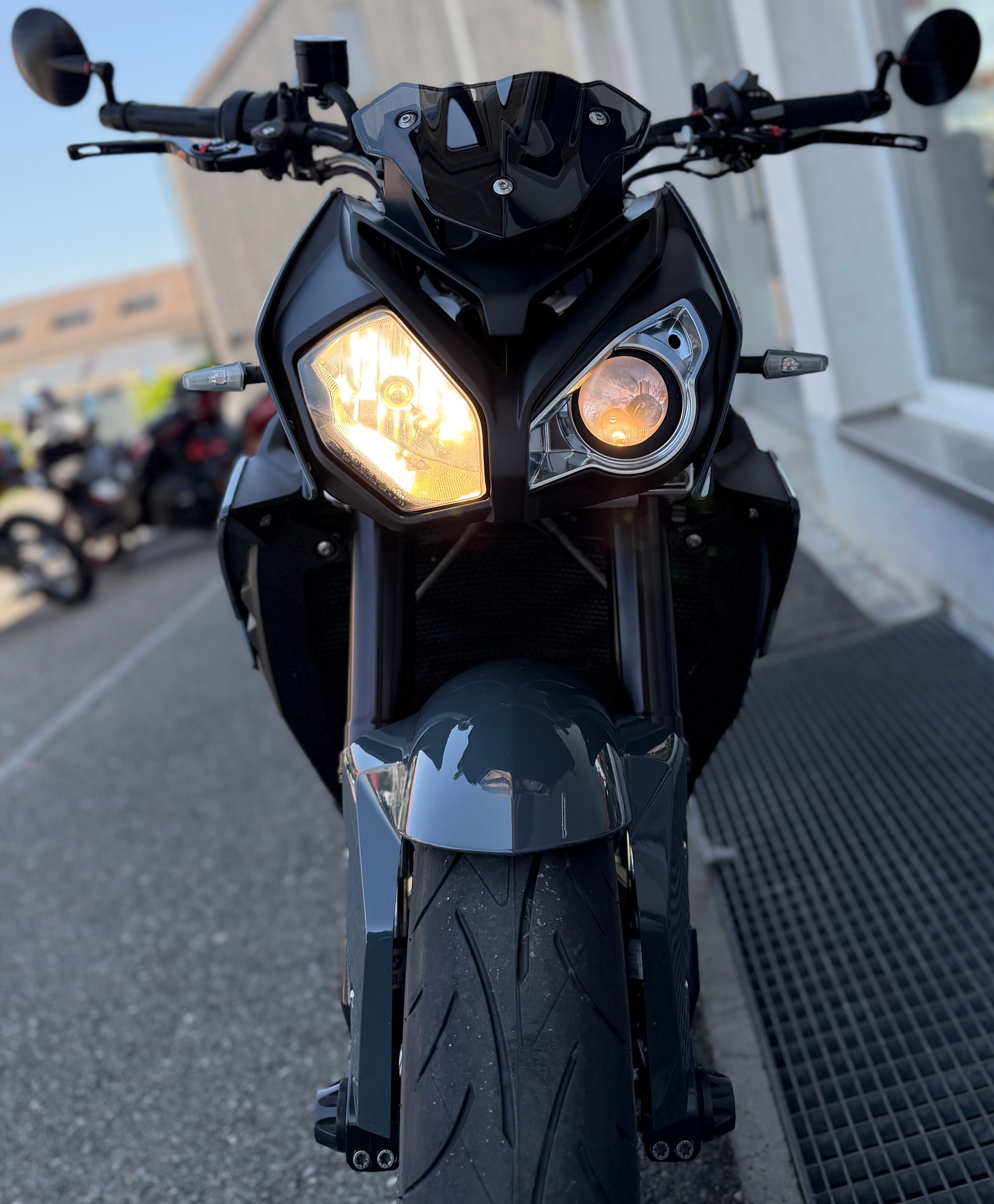 BMW S 1000 R ABS-image-1