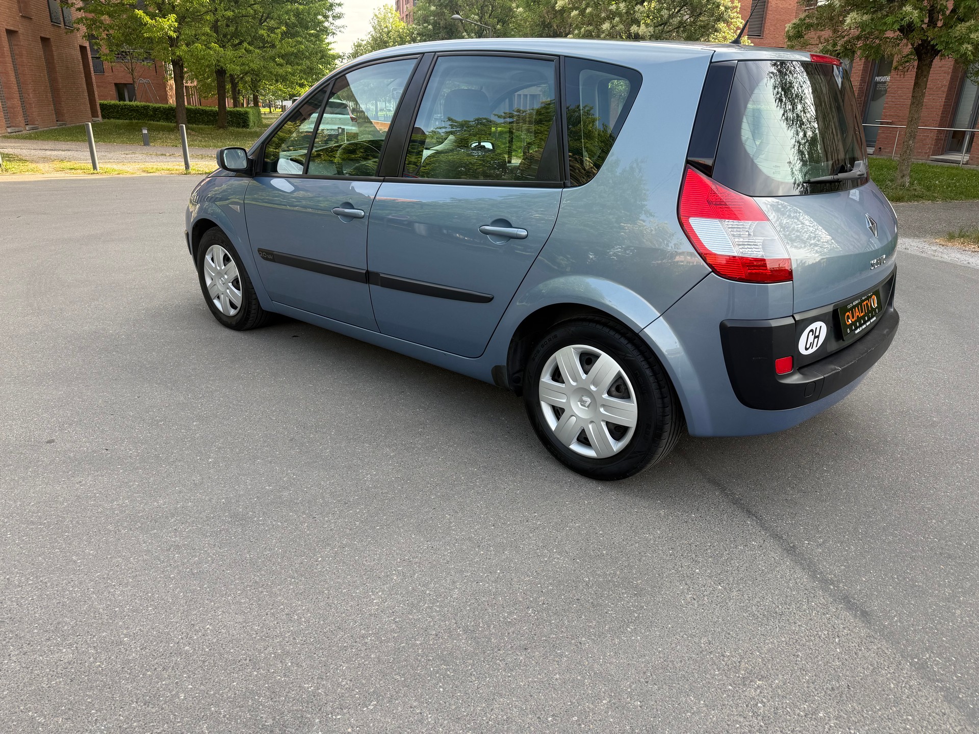 RENAULT Scénic 2.0 16V Fairway-image-10