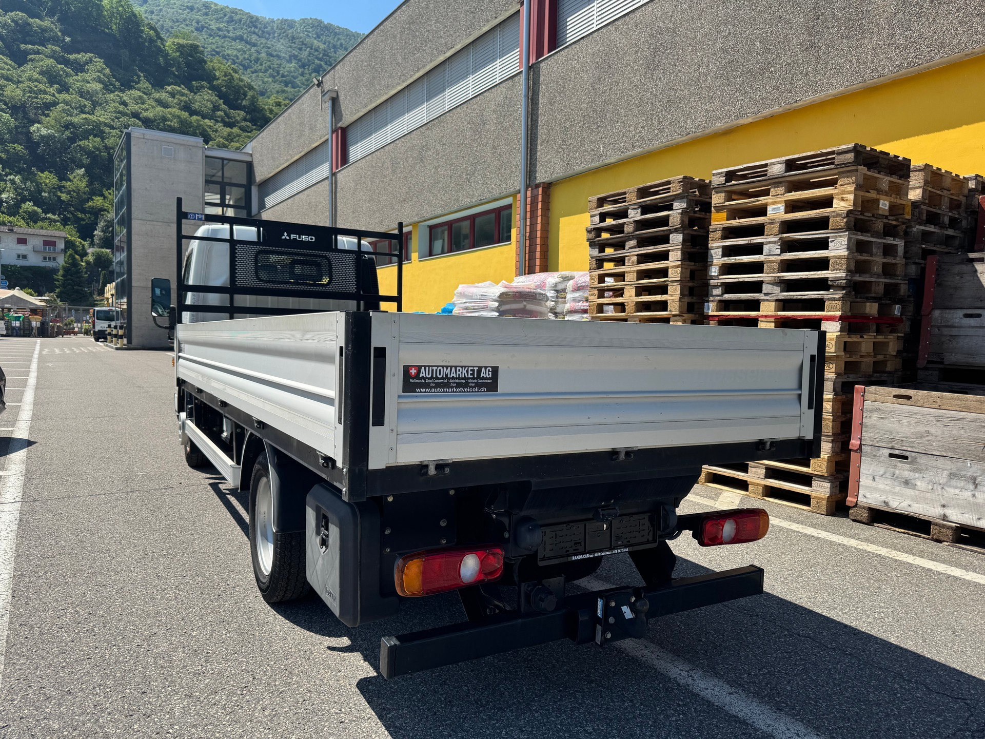 MITSUBISHI FUSO Canter 3S13-image-2
