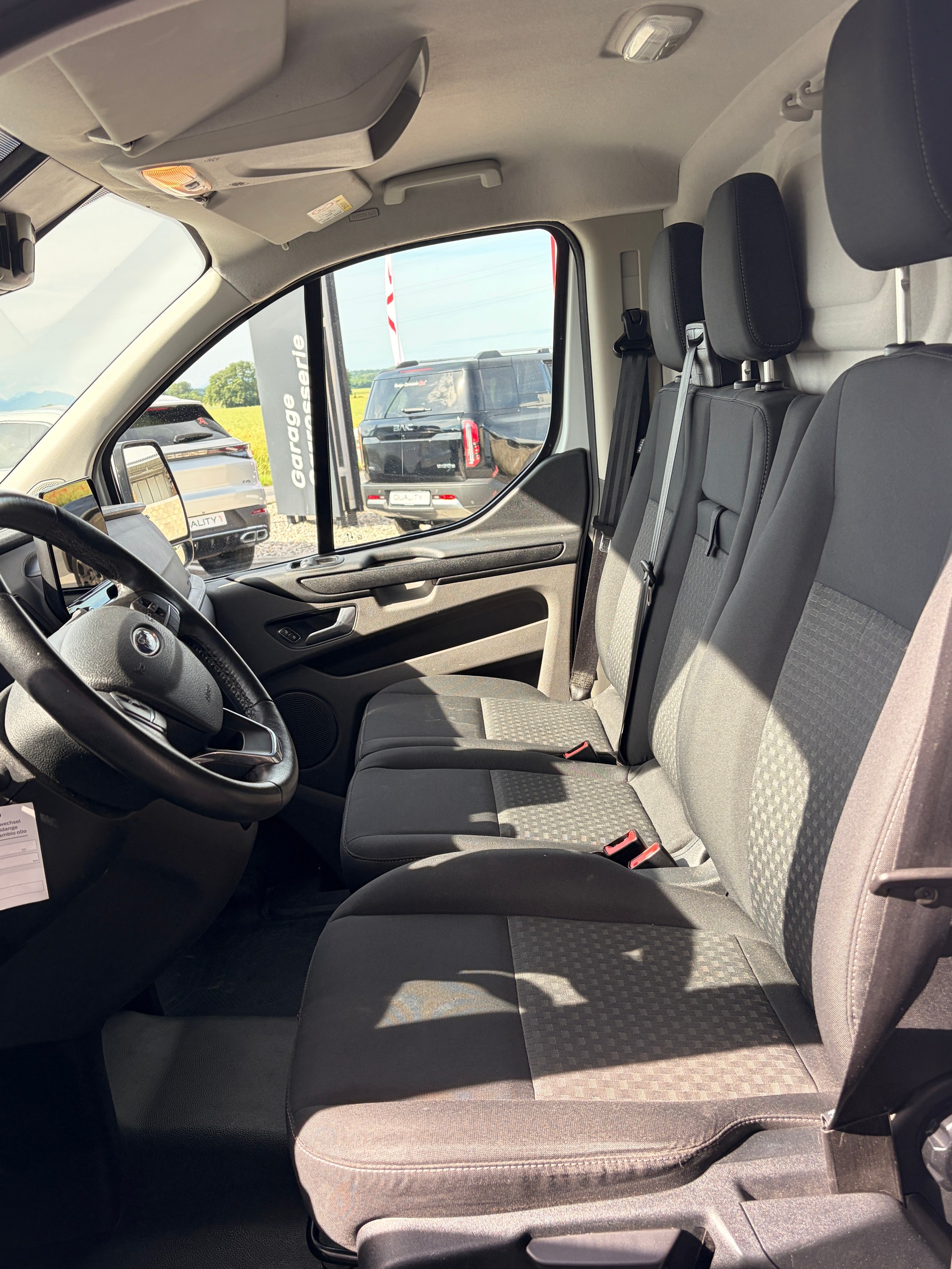 FORD Transit Custom Van 1.0 Eco Boost 340 L1H1 Trend PHEV-image-3