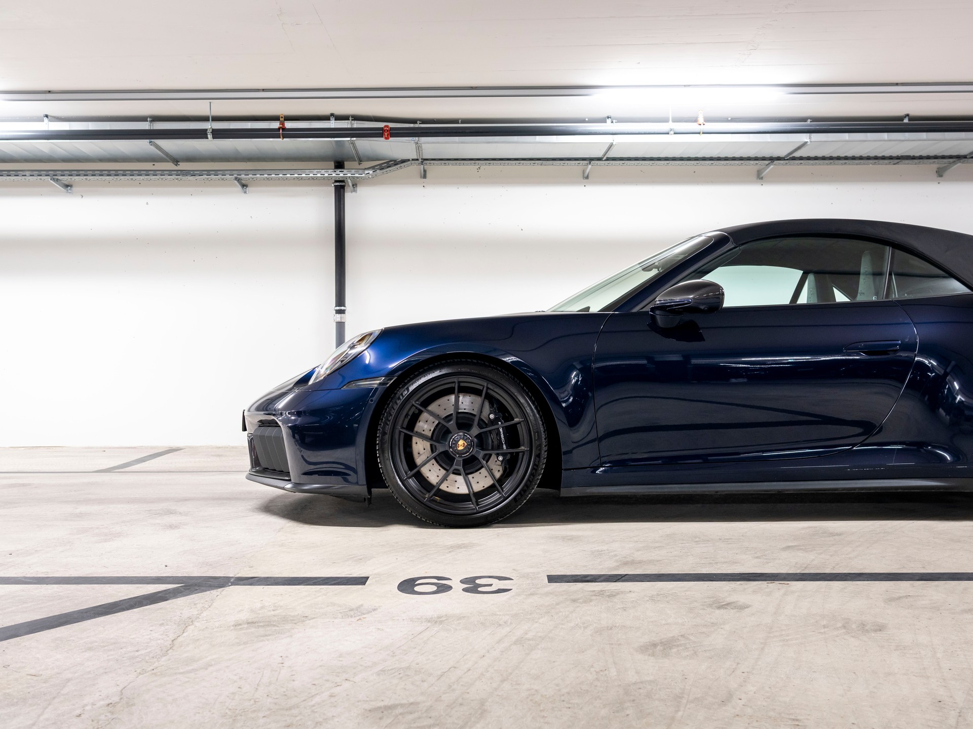 PORSCHE 911 Carrera 4 Cabriolet GTS PDK-image-5