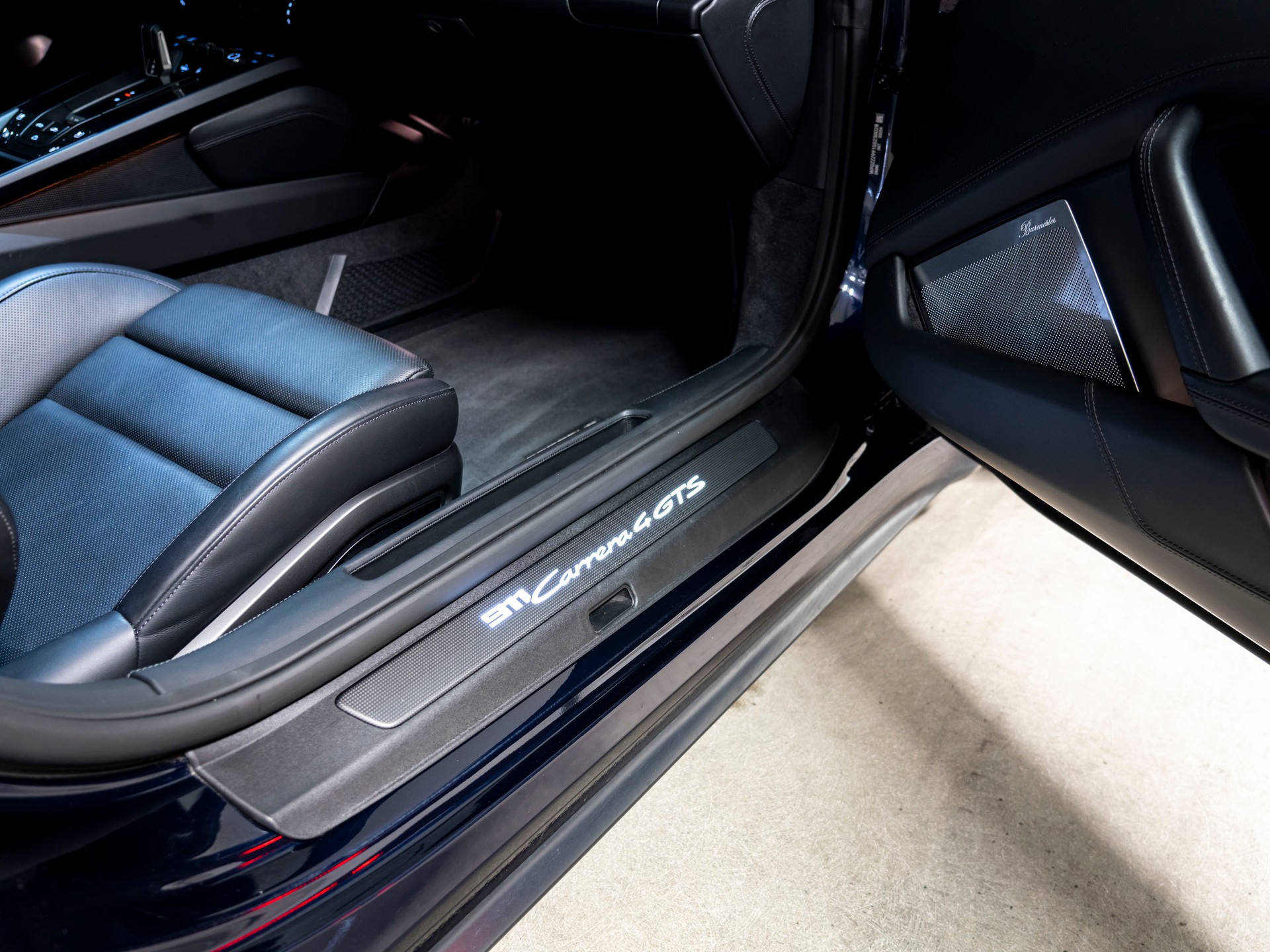 PORSCHE 911 Carrera 4 Cabriolet GTS PDK-image-23