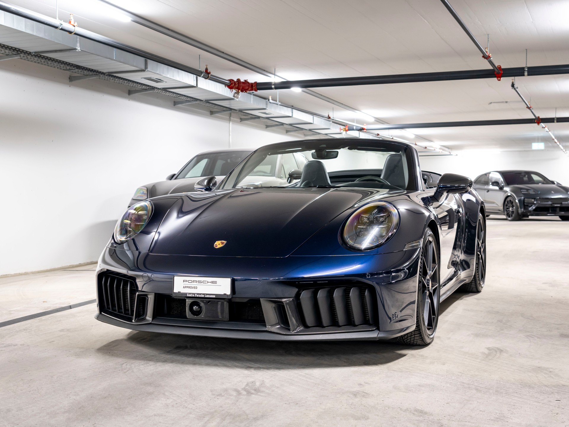 PORSCHE 911 Carrera 4 Cabriolet GTS PDK-image-25