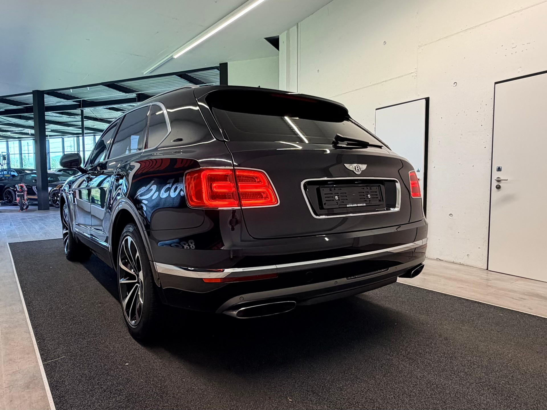 BENTLEY Bentayga W12-image-7