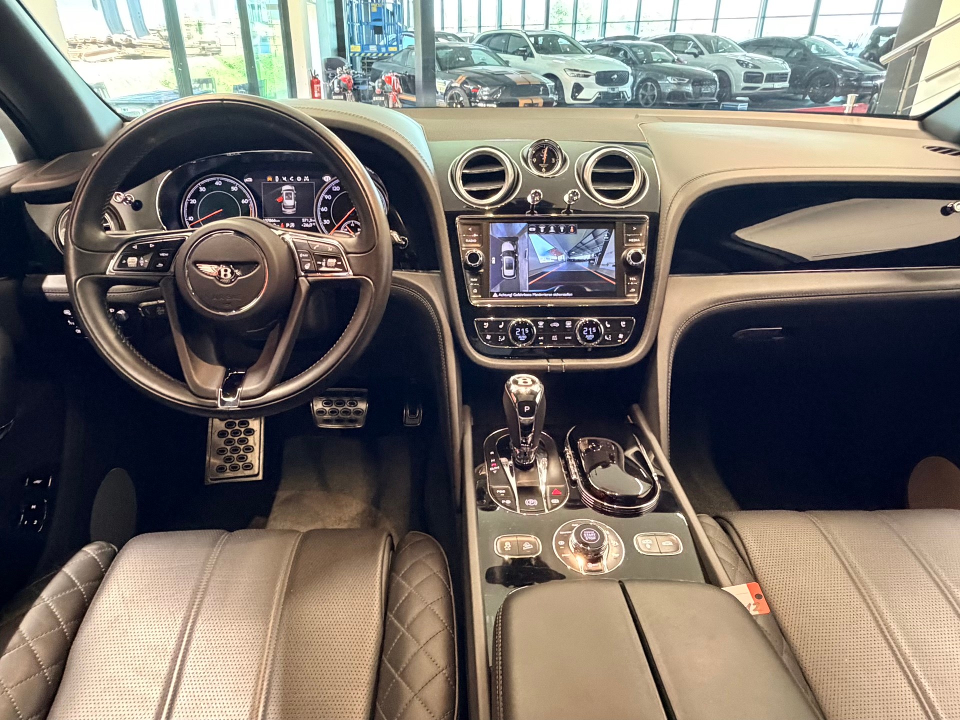 BENTLEY Bentayga W12-image-22