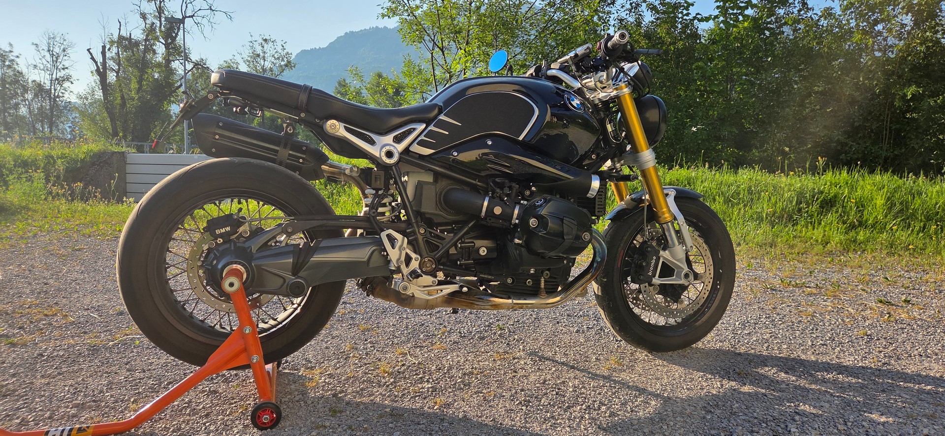 BMW R nineT ABS-image-1