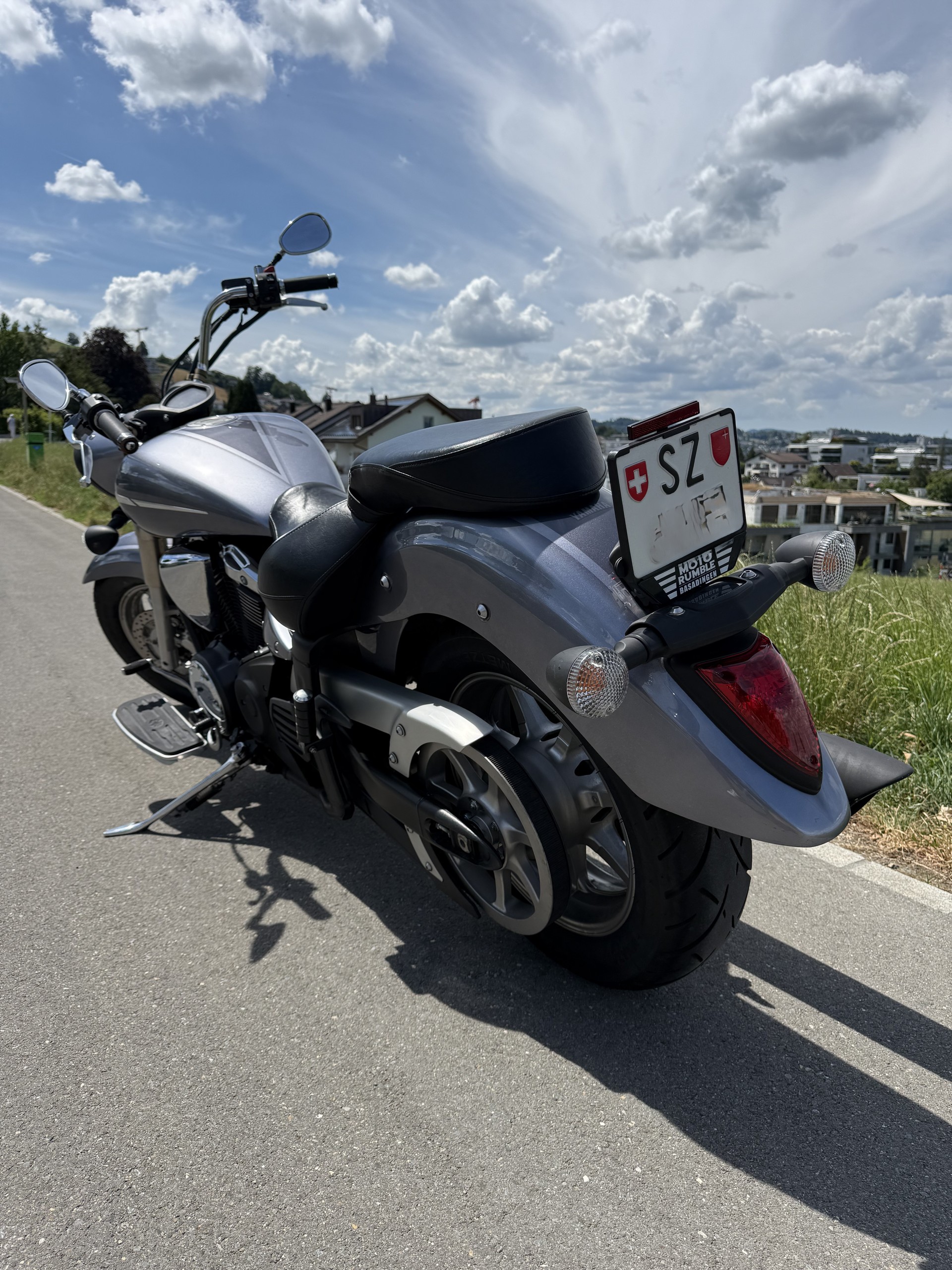 YAMAHA XVS 1300 A Midnight Star-image-4