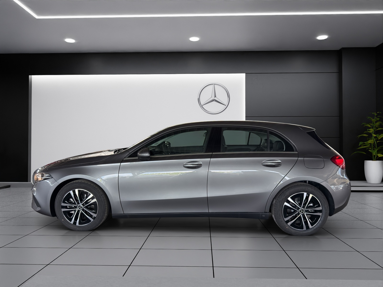 MERCEDES-BENZ A 220 4Matic 8G-DCT-showroom-element-2