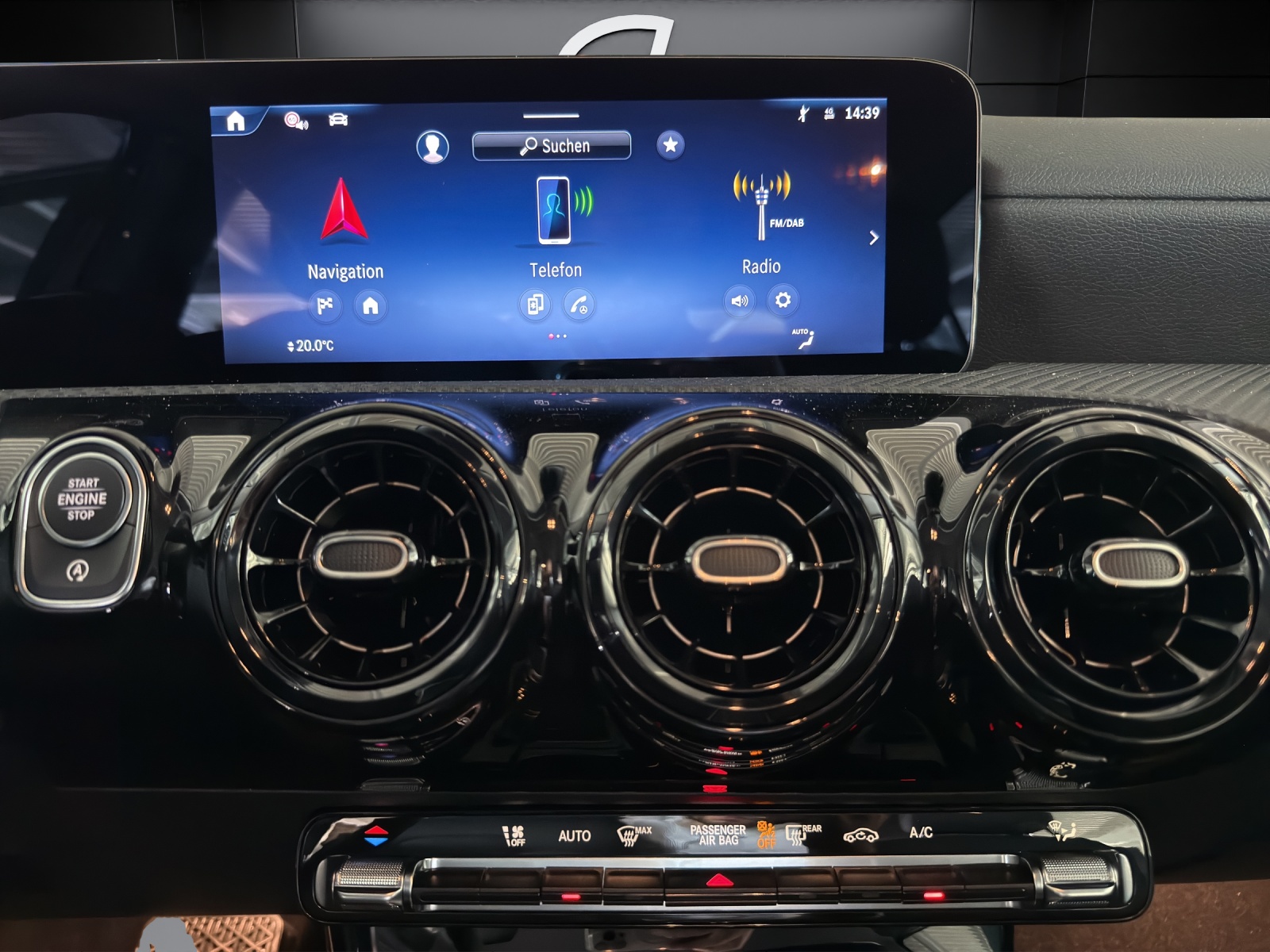 MERCEDES-BENZ A 220 4Matic 8G-DCT-image-10
