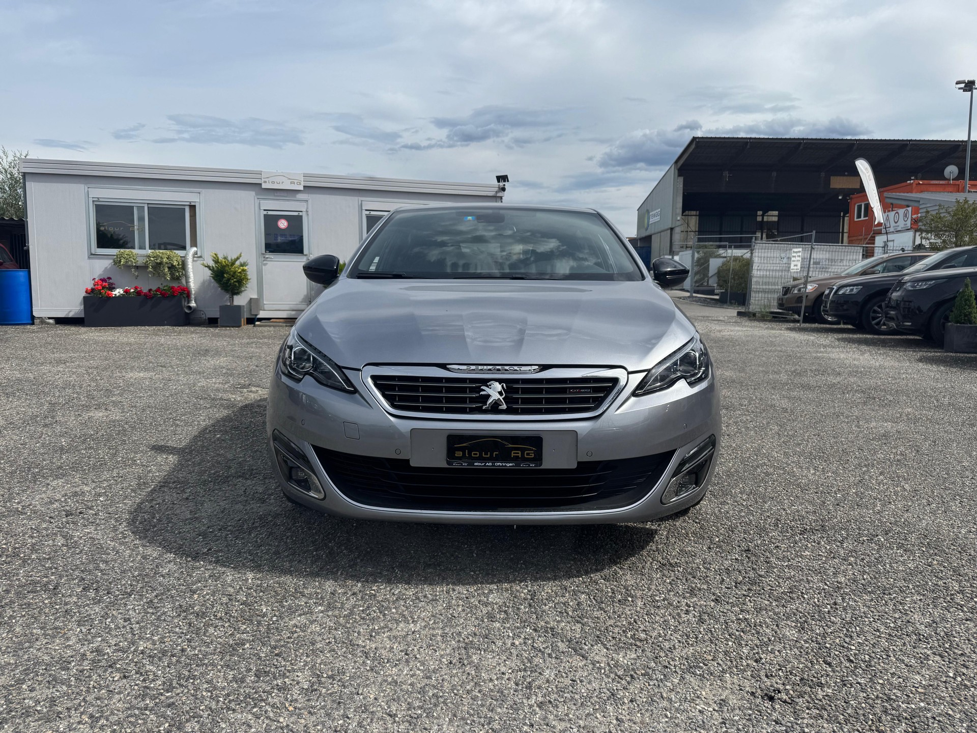 PEUGEOT 308 1.2 THP GT Line
