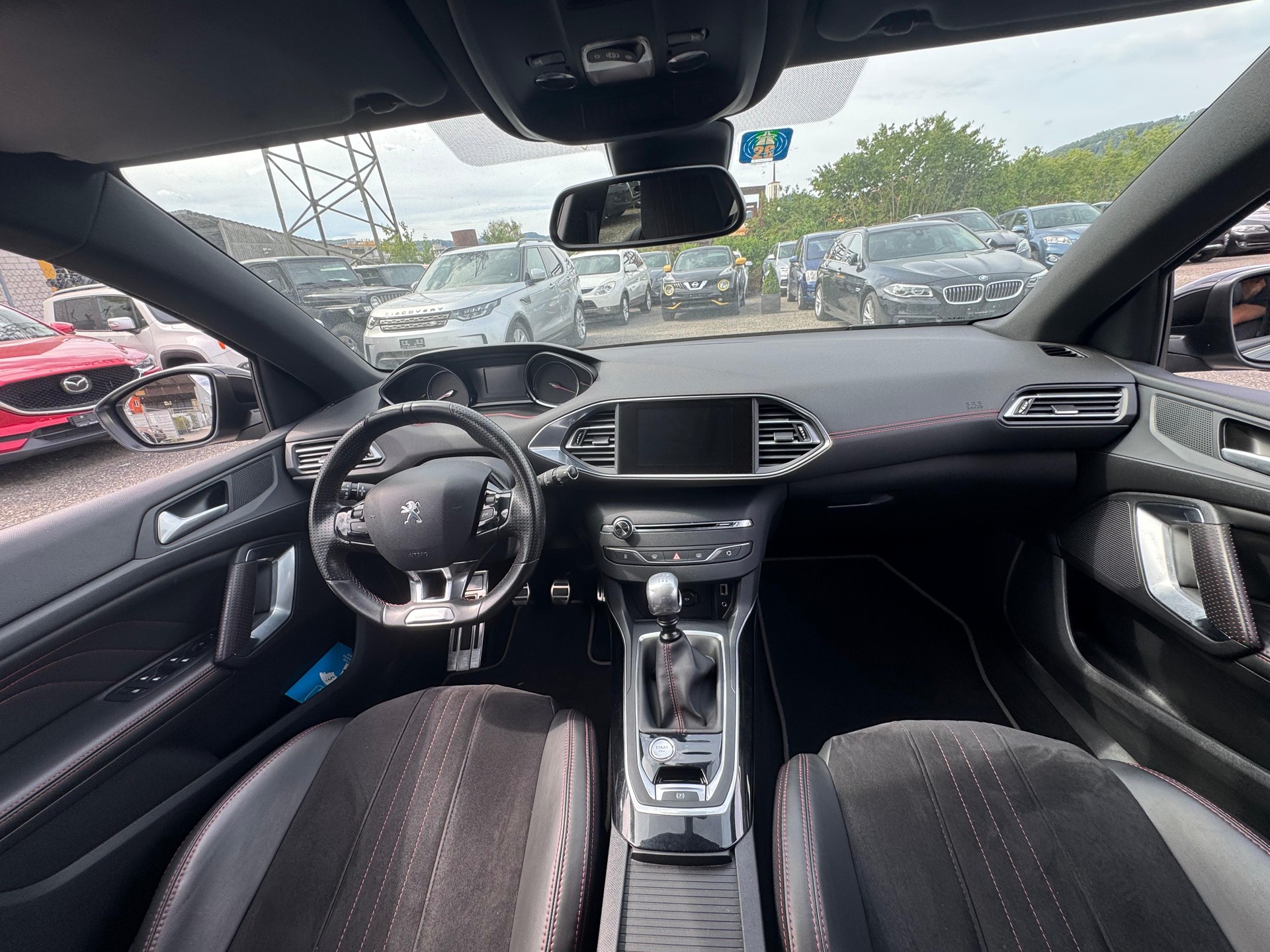 PEUGEOT 308 1.2 THP GT Line-image-7