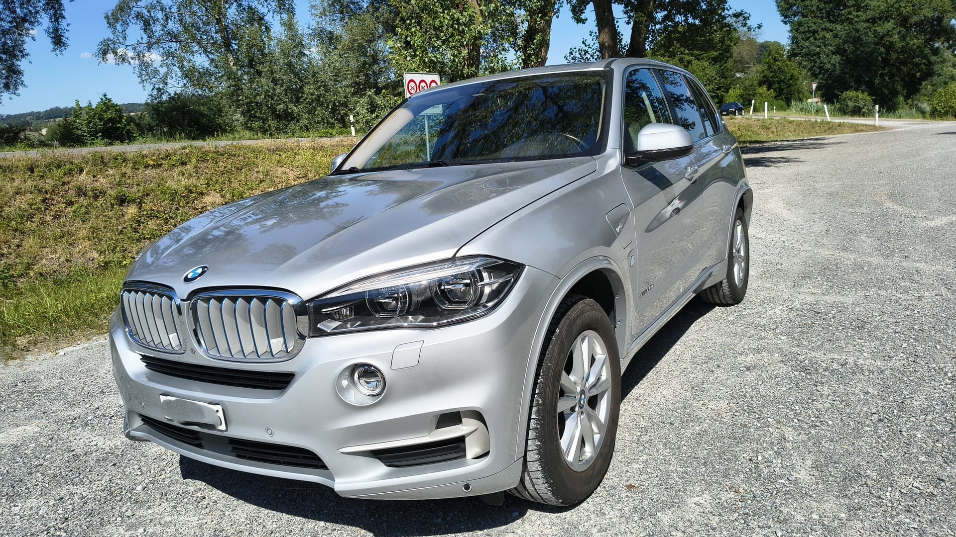 BMW X5 xDrive 40e iPerformance Steptronic-showroom-element-2