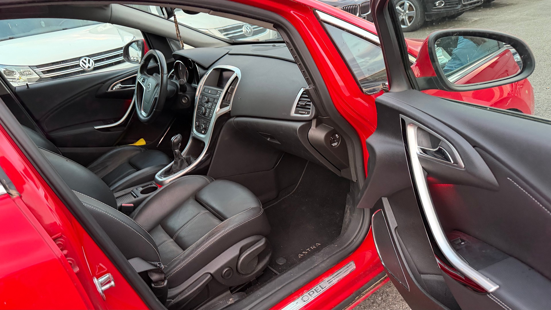 OPEL Astra SportsTourer 1.6i 16V Turbo Sport-image-4