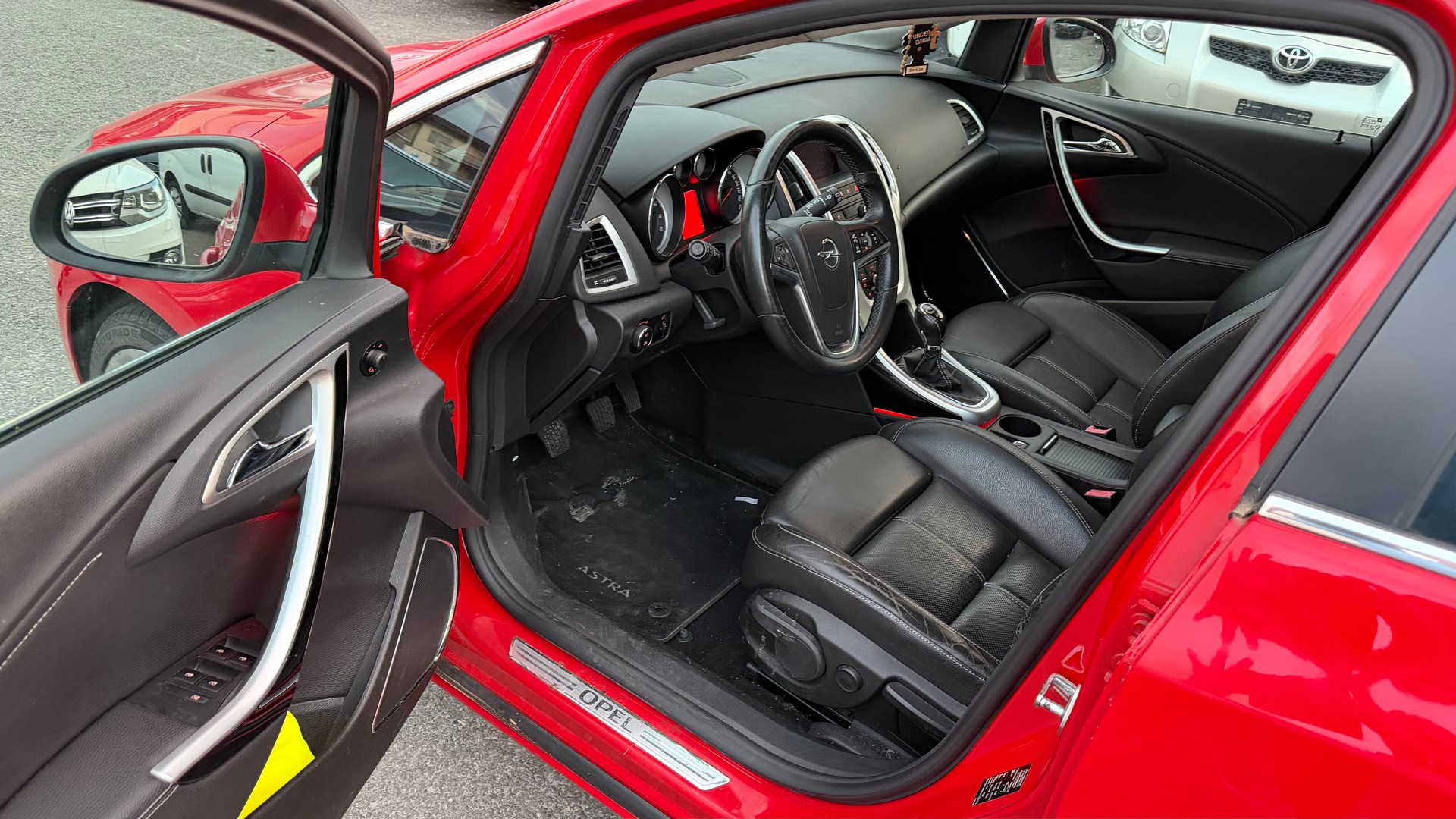 OPEL Astra SportsTourer 1.6i 16V Turbo Sport-image-6