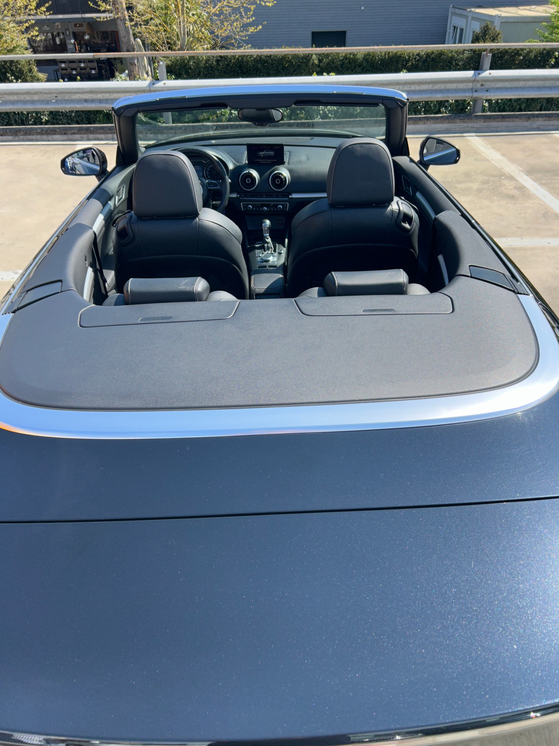 AUDI A3 Cabriolet 1.4 TFSI Ambition-image-12