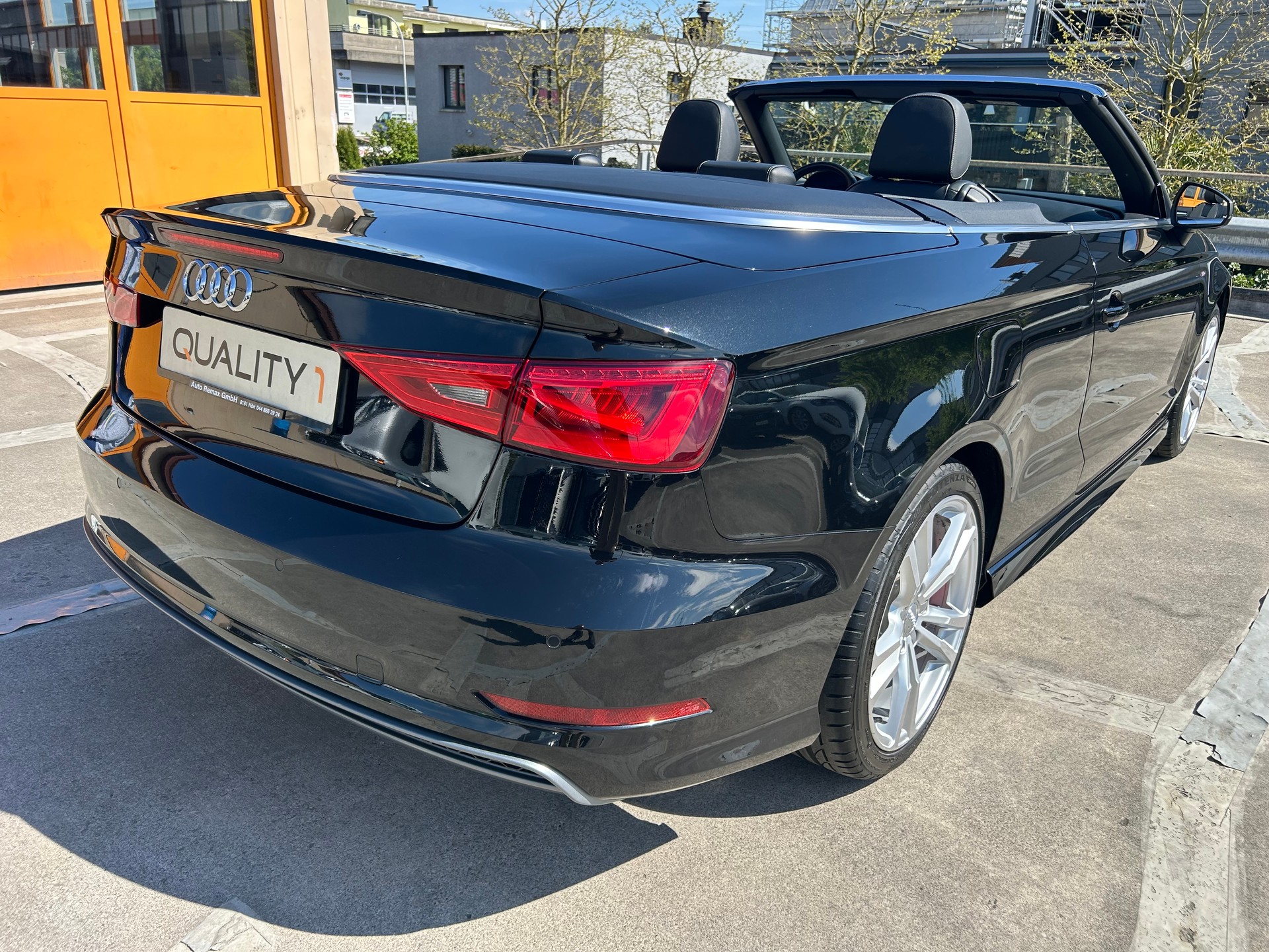 AUDI A3 Cabriolet 1.4 TFSI Ambition-showroom-element-3