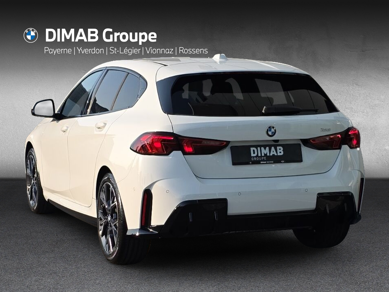BMW 123 xDrive M Sport Steptronic **Action de leasing à 0.0%**-showroom-element-2