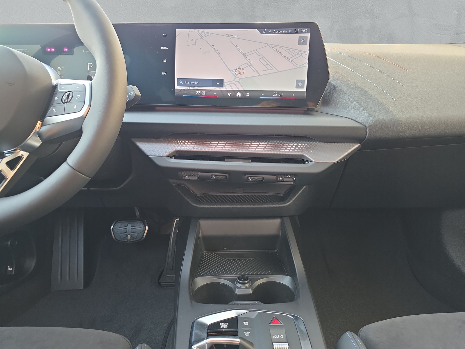 BMW 123 xDrive M Sport Steptronic **Action de leasing à 0.0%**-image-17