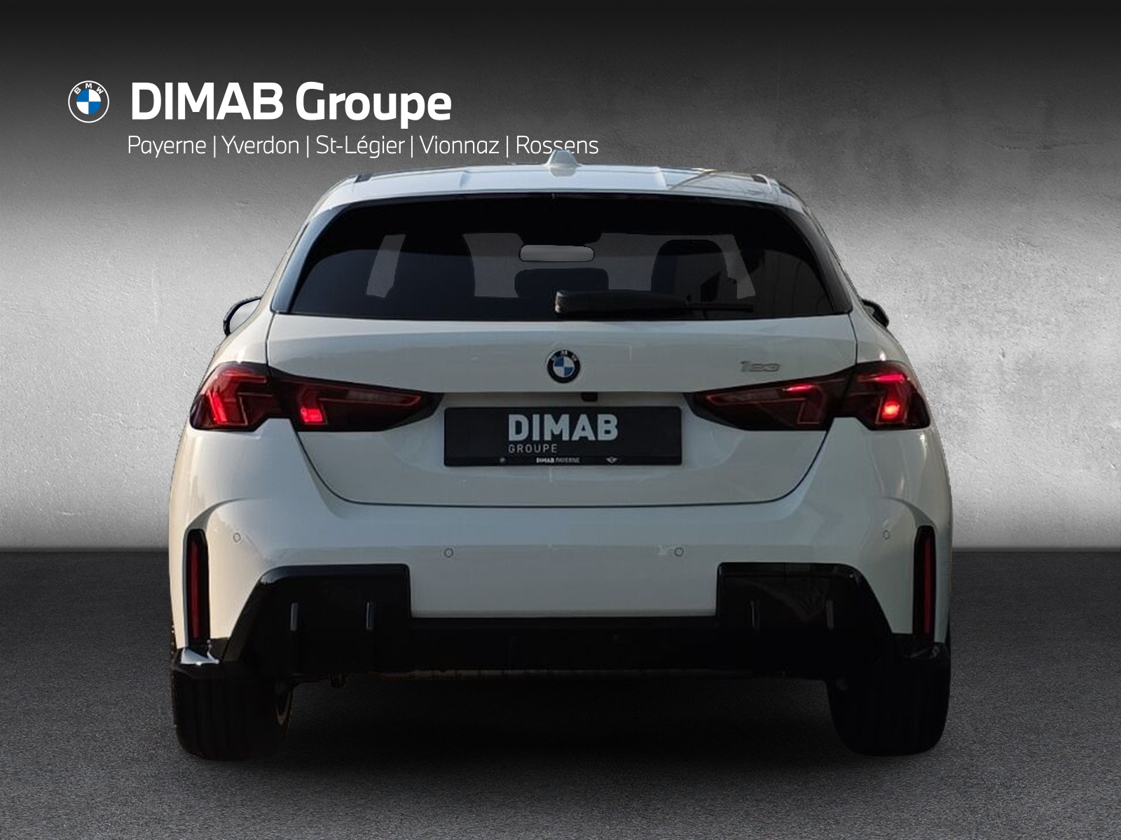 BMW 123 xDrive M Sport Steptronic **Action de leasing à 0.0%**-showroom-element-3
